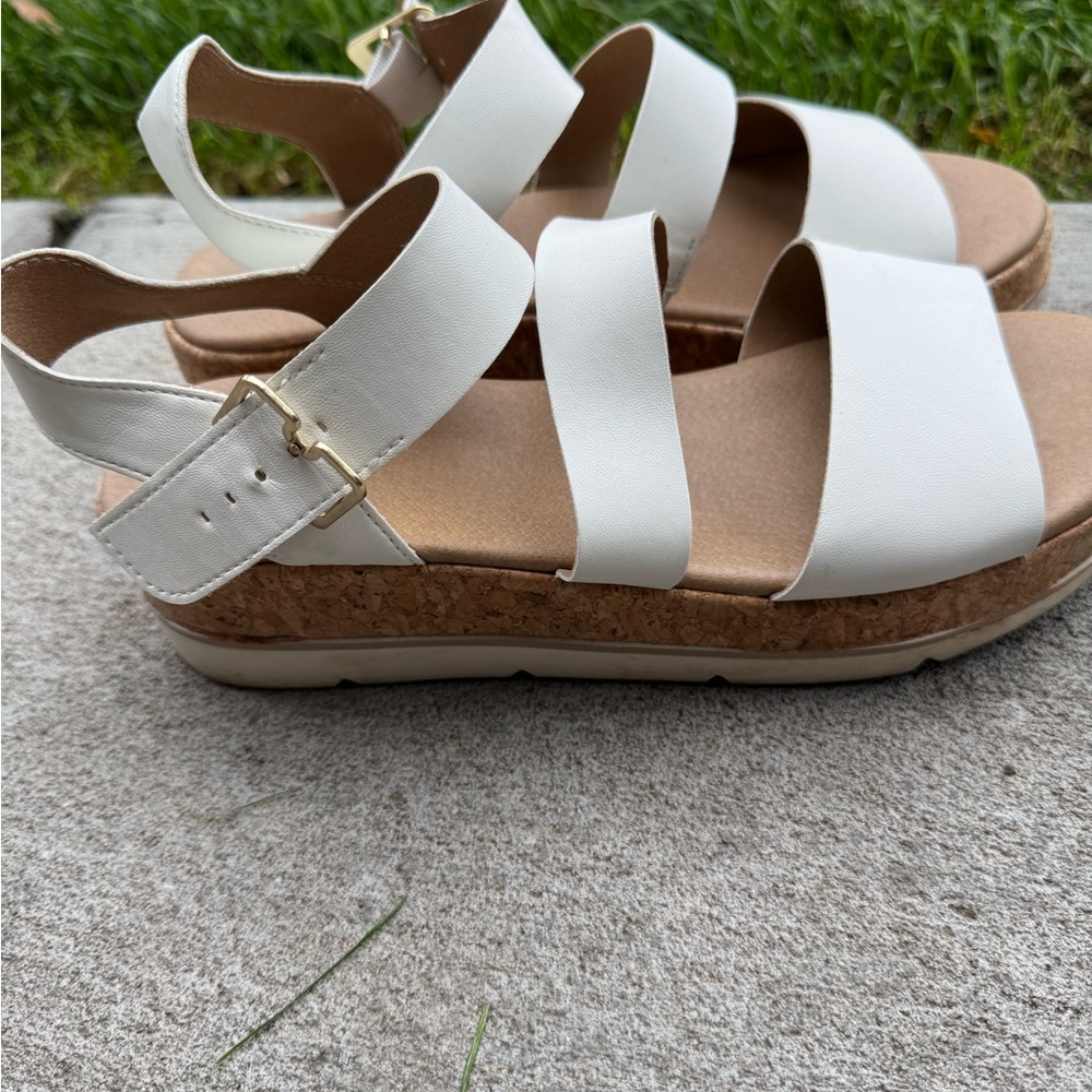 Dr. Scholl's White and Tan Sandals
